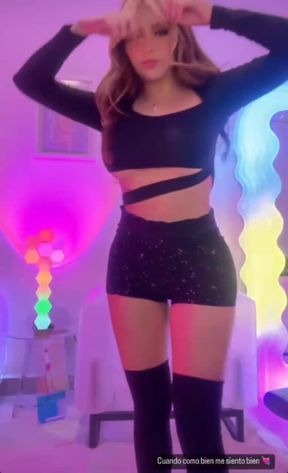 Curvy blonde poses her big tits in a pro shoot