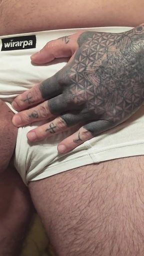 Quick Session with a Nice Cumshot