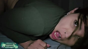 Mama Studio em uma MILF, Entre Sonho e P&Acirc_NICO O Del&iacute_rio de uma Noite de HALLOWEEN - Gr&aacute_tis