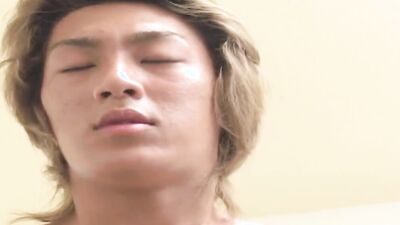 Amateur chap is stroking his pecker in front of the phone