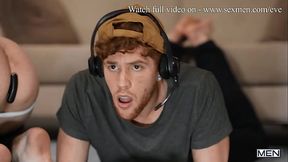 Hardcore Gaming / MEN / Troye Dean, Chris White  /  - Follow and watch Troye Dean at www.men.com/troye