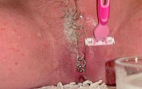 Shaving My Pierced Pussy