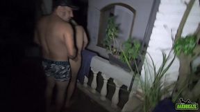 fodendo na rua em frente de casa com o velho da tapioca - mirella mansur - sandro lima