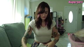 mia hope learns to change your cummy messy wet diaper