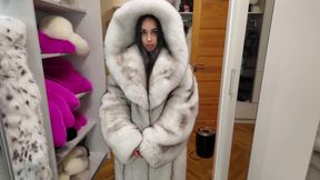 Gigi fur showroom part 3 (345)