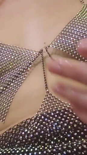 Chainmail Warrior Reina Hanno Polishes Her Rod with Oiling