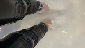 Green blazer white shirt, nike shoes and dark skinny Jeans