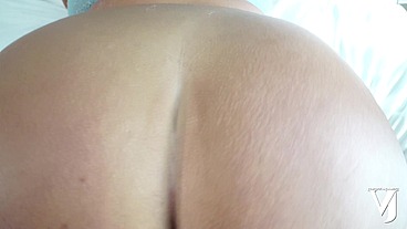 Plump MILF begs for creampie