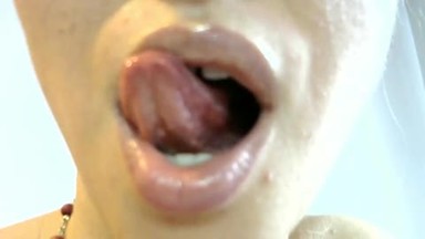 Lyala Moon Private Show