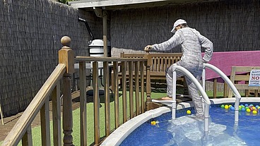 Onesie Wetlook in the Pool