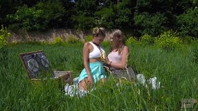 lesbian picnic with lollipop play