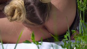 lesbian picnic with lollipop play