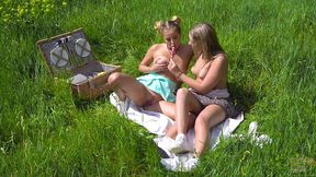 lesbian picnic with lollipop play
