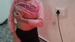 Cute Muslim girl ko jabar dasti boobs daba kar pela