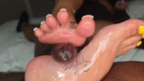 BBW Foot Threesome Stroking Out His Huge Nut