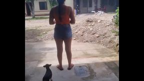 Yo quiero un hombre maduro... uno que me rompa el culo... Le d&iacute_ mi culo al se&ntilde_or de la casa por el arriendo. Que buena enculada me di&oacute_ este hombre maduro, mi esposo sabe y lo permite.