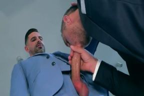 In a suit wants raunchy boinking