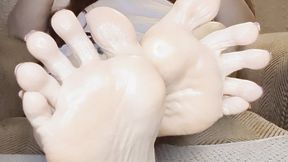 Wiggling toes and wrinkled soles