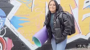 Maria Wars In Mesmerizing Babe Needs Money At The Train Station