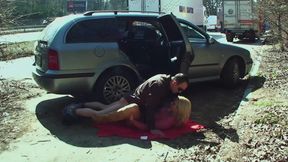 Amateur couple fucking on a highway