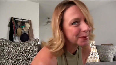 Hot Mom - Brianna Beach