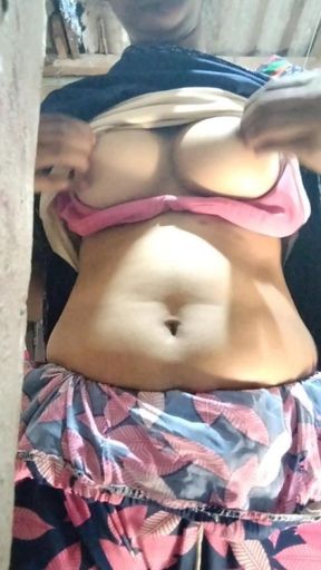 Indian Malayali Step Stepsister Showing Her Thick Nipples and Big Ass Mallu