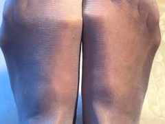 Nylon seamed foot fetish pt2