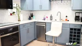 Wet T-Shirt Seduction: Porn Legend Micky Lynn