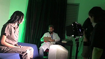 MARCELA DIMOV NOS BASTIDORES DOS SEUS PRIMEIROS FILMES PORNÔ PARA O QUENTE.CLUB