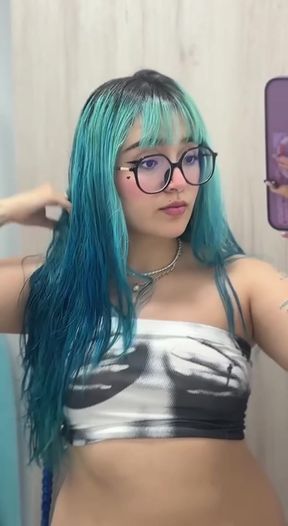 Curvy Solo Selfie Satisfaction