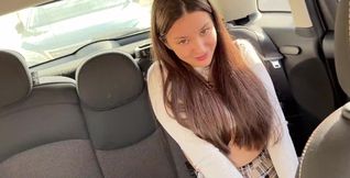 Brilliant babe with a pretty face sucks him off for giving him a ride