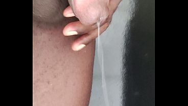 Neg&atilde_o com o pau babando muito