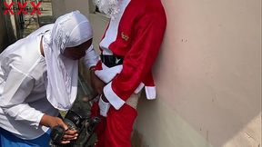 HAPPY CHRISTMAS FUCK WITH SANTA AND SEXY BABE ON HIJAB. PLEASE SUBSCRIBE RED