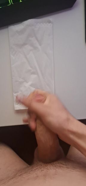 I squirt on the table