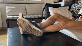 GAMER GIRL KYLIE SNEAKERS IGNORE - MOV Mobile Version