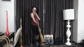 Sablique Tries Out the Tibetan Horns (MP4 - 720p)