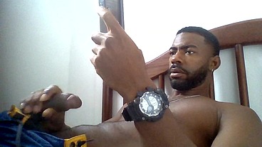 Batendo uma punheta assistindo pornô no XVideos e gozando gostoso