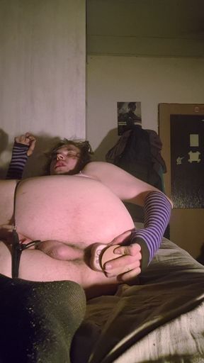 Femboy tries new toy :3