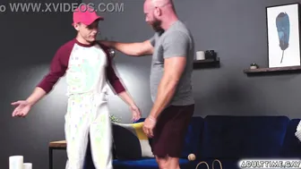 Twink Asher Day seduces his stepdad Knox for bareback anal