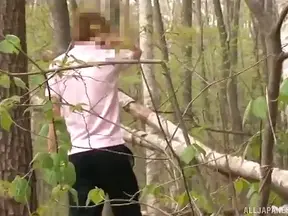 Hot Mature Golfer Gets Fucked Passionately By Caddy In Woods