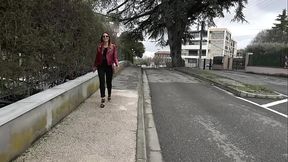 Pam et M&eacute_lia partagent une bite pour une baise hard