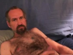 Hairy mature dude wanks off his dick until a happy climax