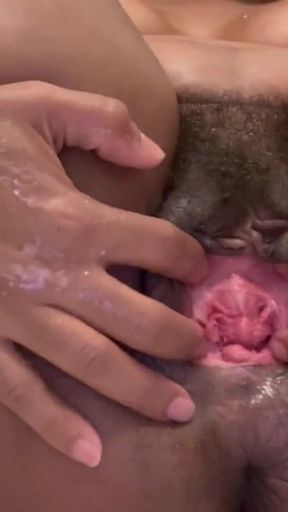 Asmr sound of cream on my skin and on the hairs of my pussy, fingers in the vagina that is ovulating and is creamy.   Clip 2