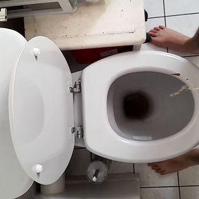 Pee toilet with big dick good