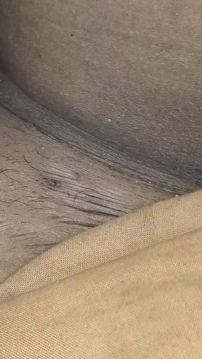 Pooja apne dewar ke sath kha rahi thi mall chudai desi bhabhi   Clip 1