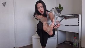 Your favorite Night Club Dancer taking off her sweaty Heels in front of you POV