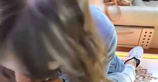 pipe expresse dans le taxi