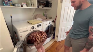 I Fuck My Stepmom Stuck in the Washing Machine and Give her a Creampie! - Steve Rickz