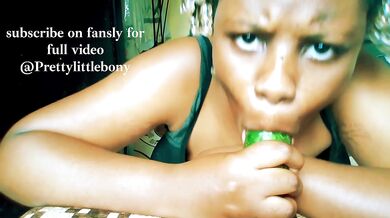 Dear neighbour, this is how I suck dick (full vid on fansly)