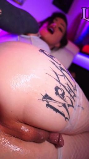 Lena Vesper Fists Herself & Shows off Her Wrecked Prolapse